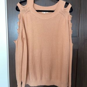 Sweater with ribbed cold shoulder